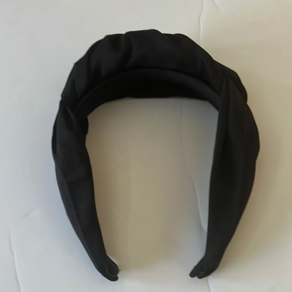 Black Knotted Top Wide Headband